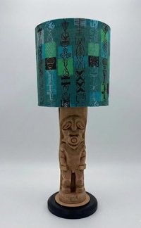 Cordless tiki bar lamp