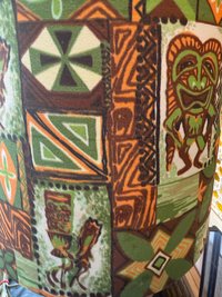 Cordless tiki bar lamp